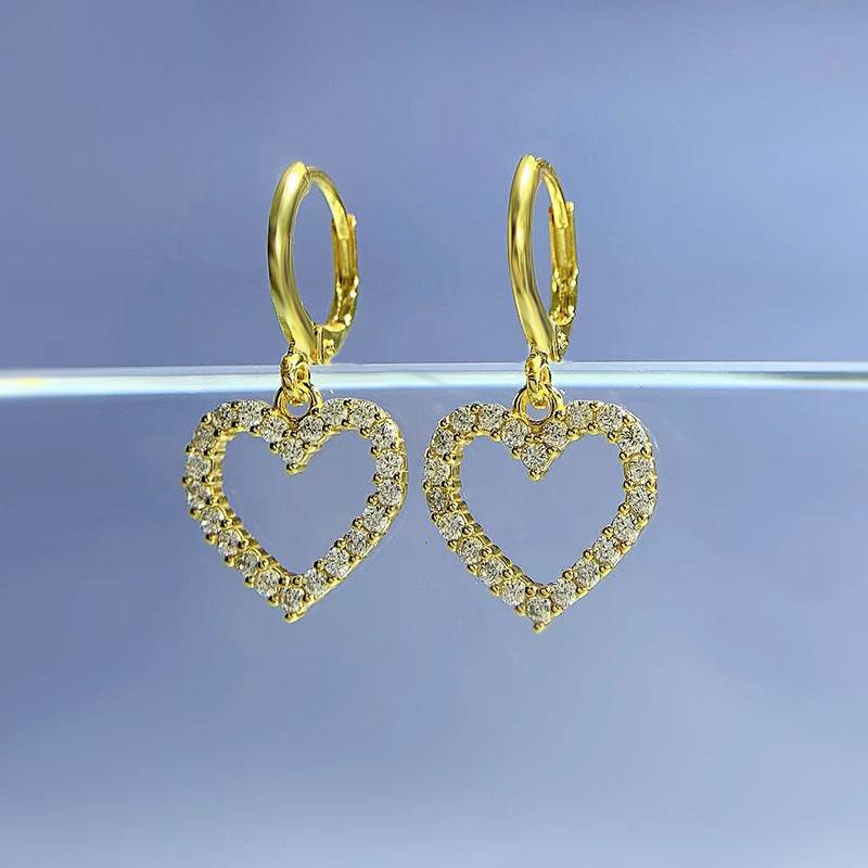 Louily Lovely Heart Shaped Women's Stud Earrings In Sterling Silver